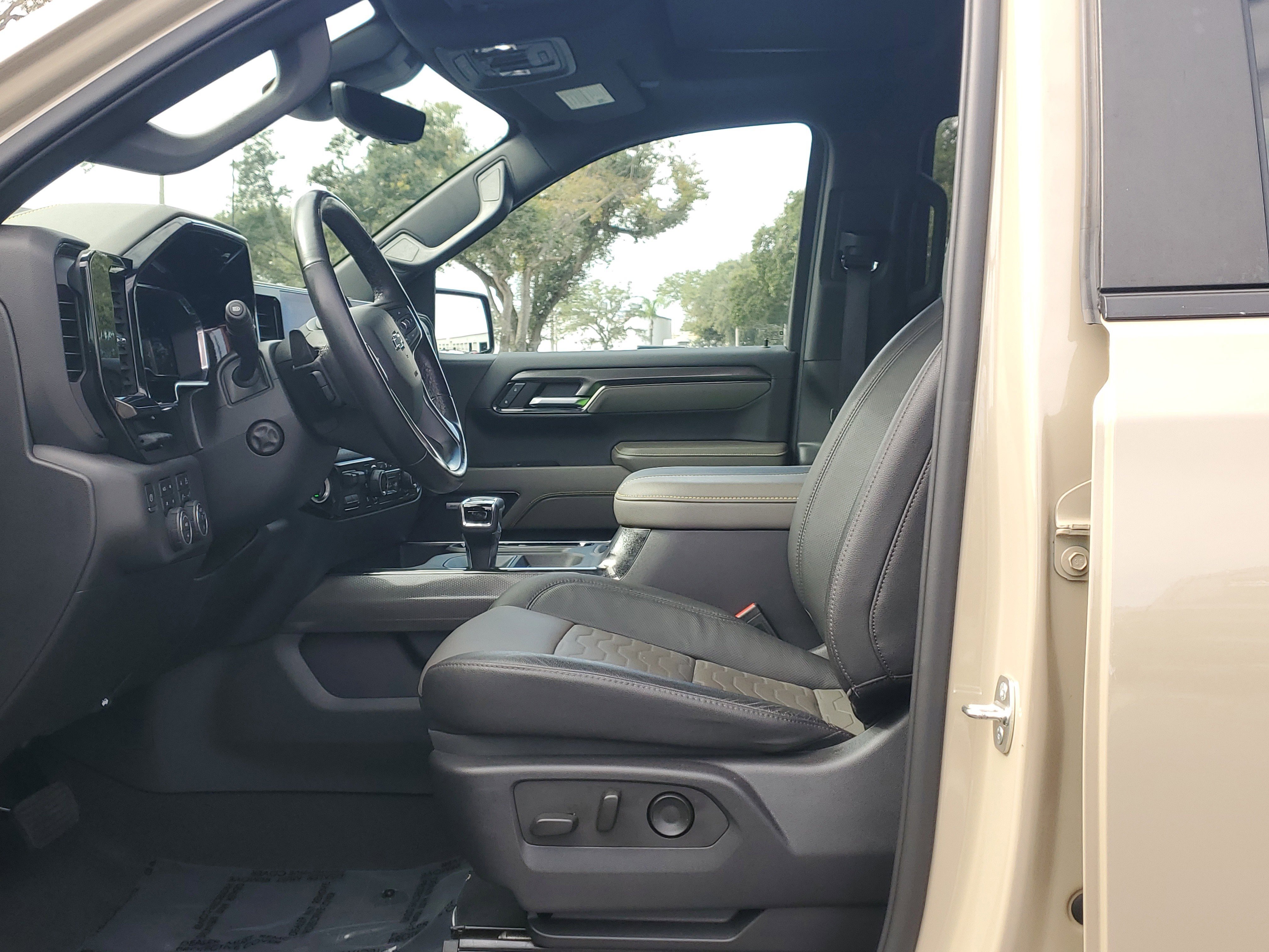 Used 2023 Chevrolet Silverado 1500 ZR2 w/ Technology Package image 21