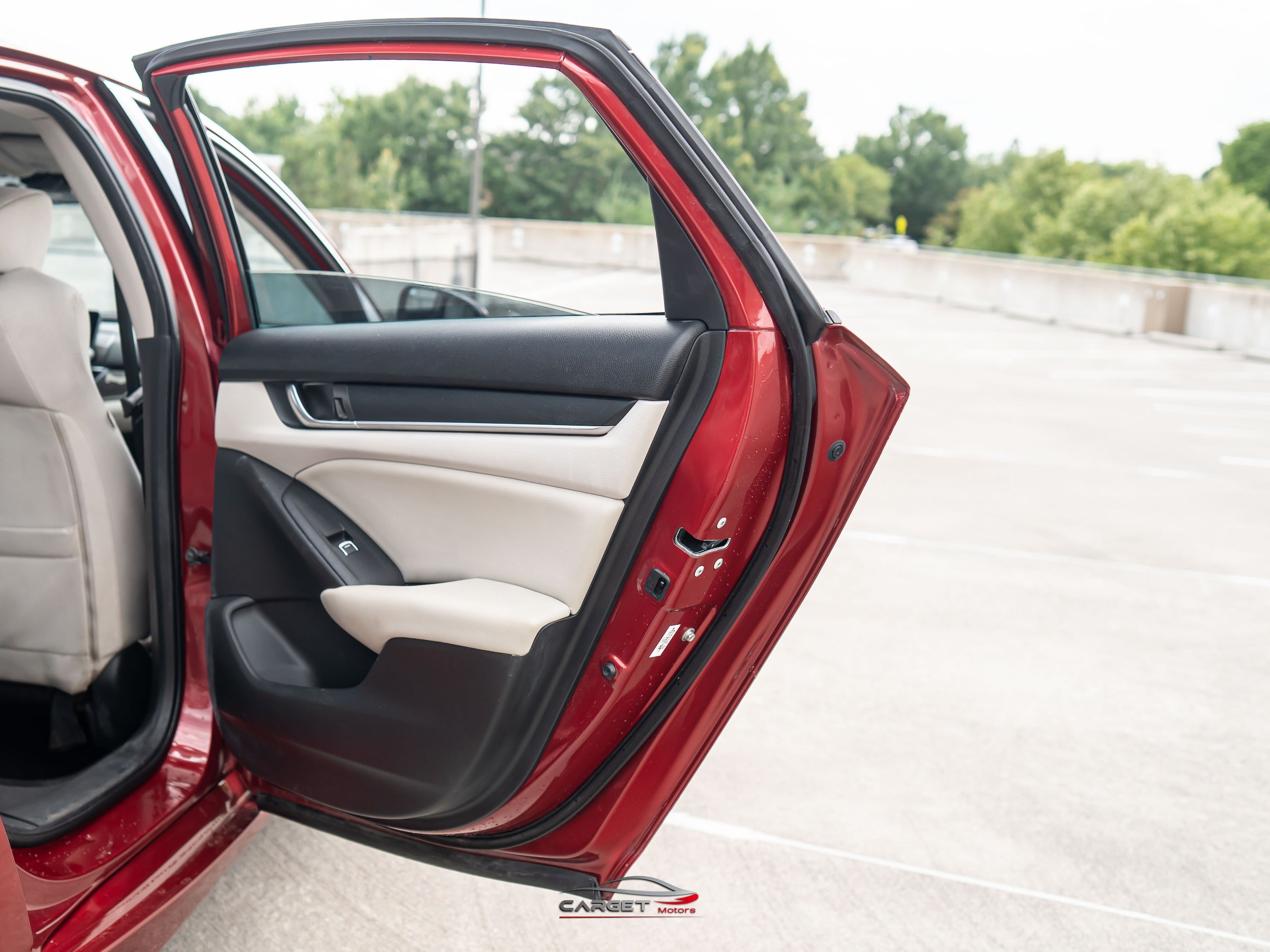 Used 2018 Honda Accord LX image 37
