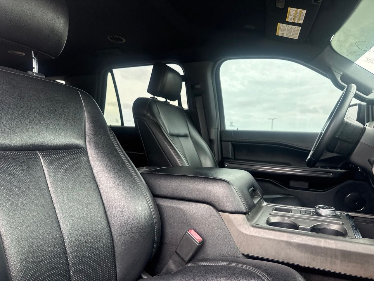 Used 2019 Ford Expedition XLT w/ Equipment Group 201A RWD image 29