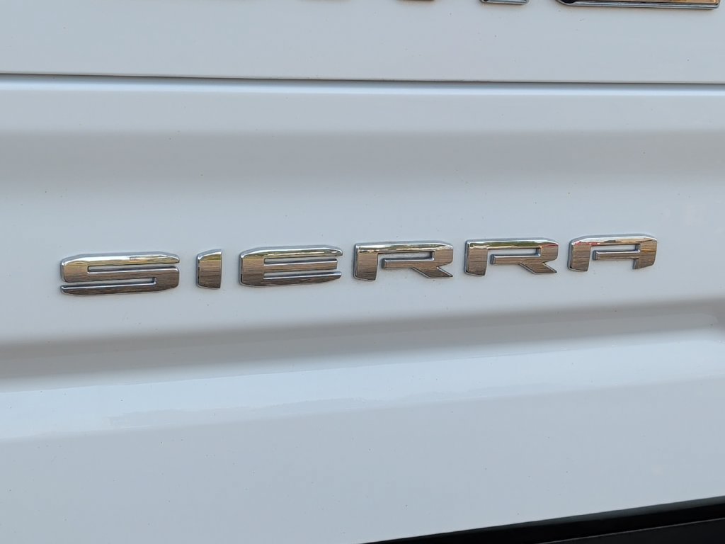 Used 2024 GMC Sierra 1500 AT4 w/ Technology Package AWD/4WD image 41
