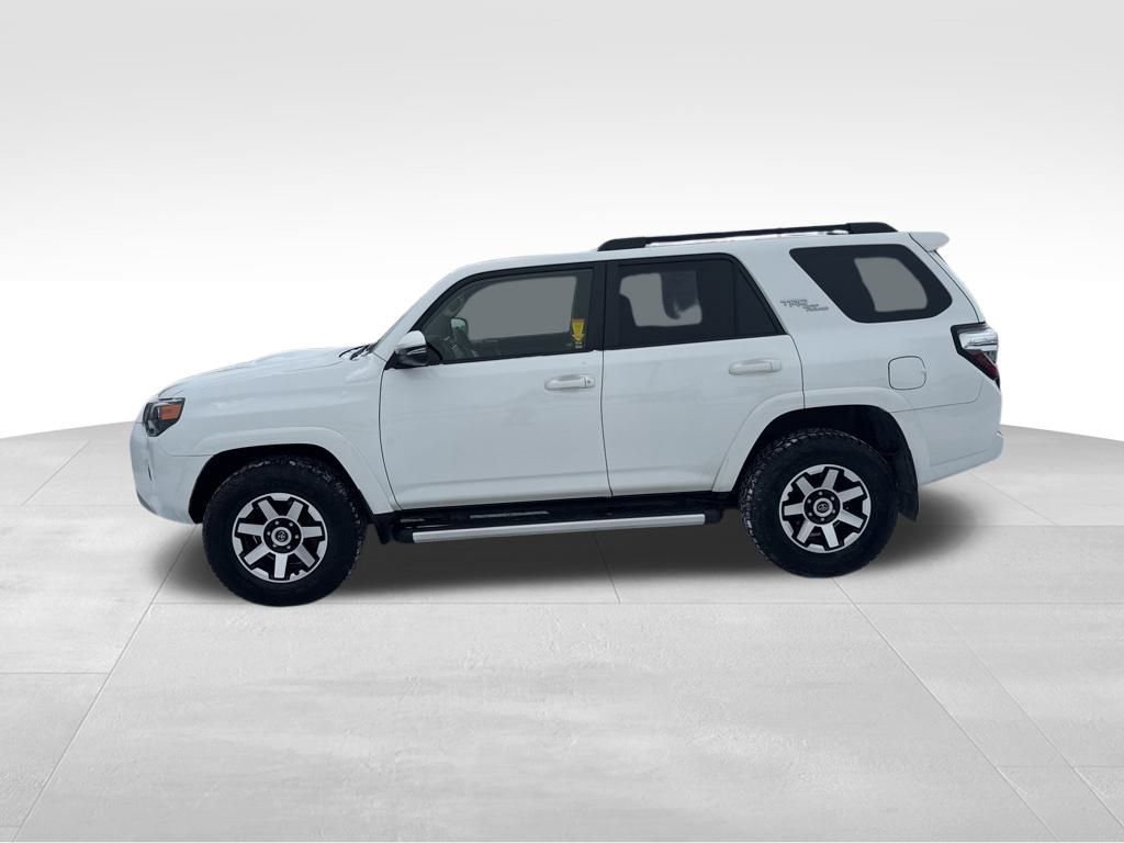 Used 2020 Toyota 4Runner TRD Off-Road Premium image 2