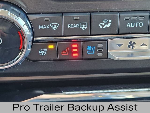 New 2026 Ford F250 Lariat w/ Black Appearance Package image 26