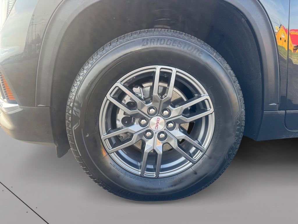 Used 2025 GMC Acadia Elevation FWD image 9