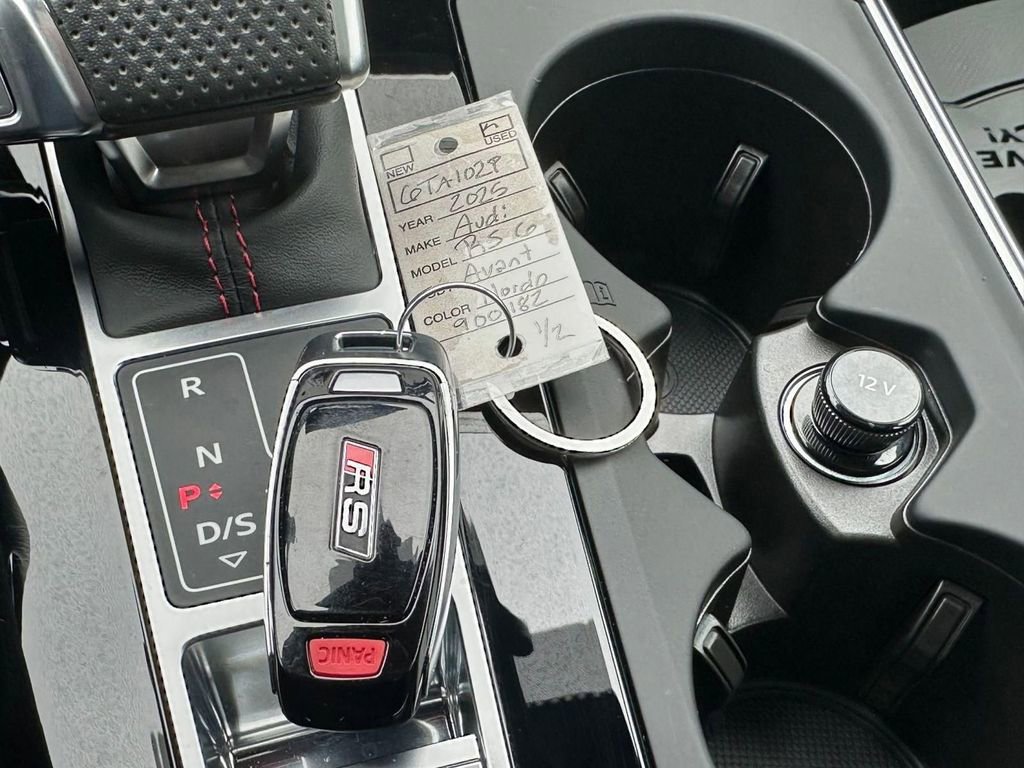Used 2025 Audi RS 6 performance image 32
