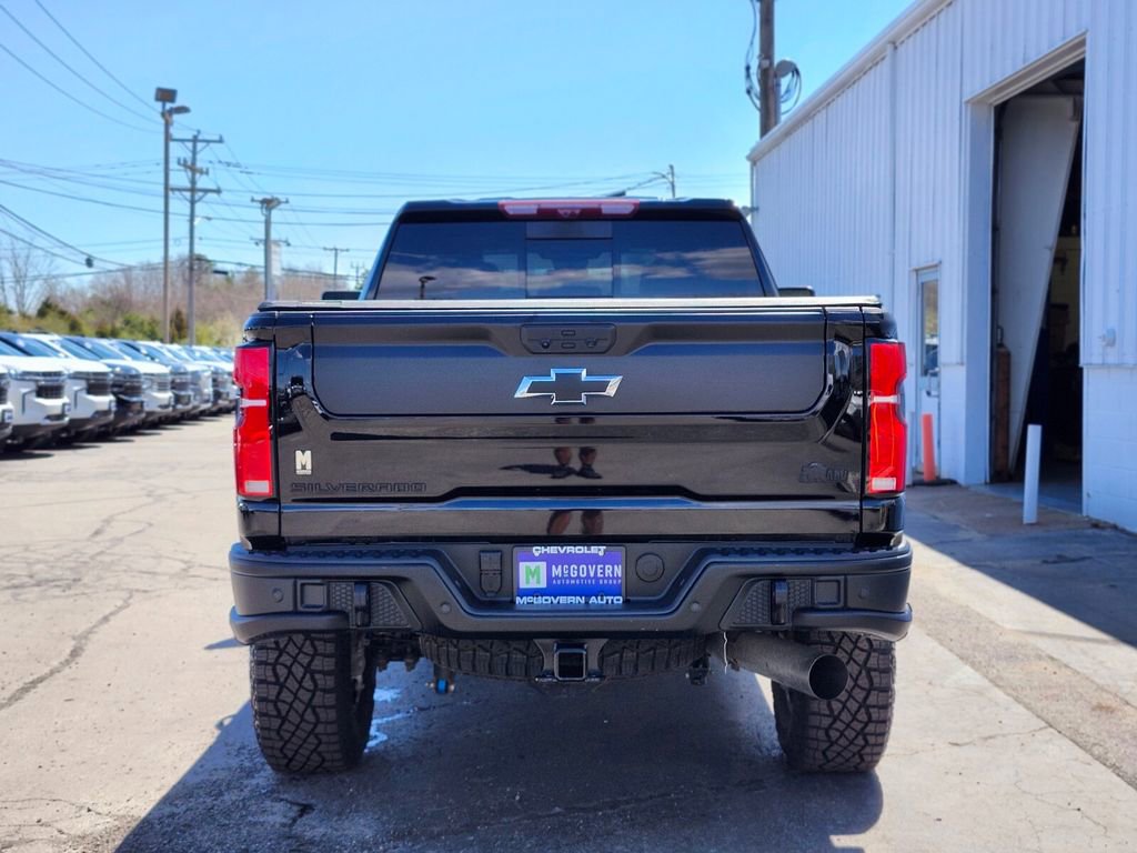 Used 2025 Chevrolet Silverado 2500 ZR2 w/ ZR2 Bison Edition AWD/4WD image 4