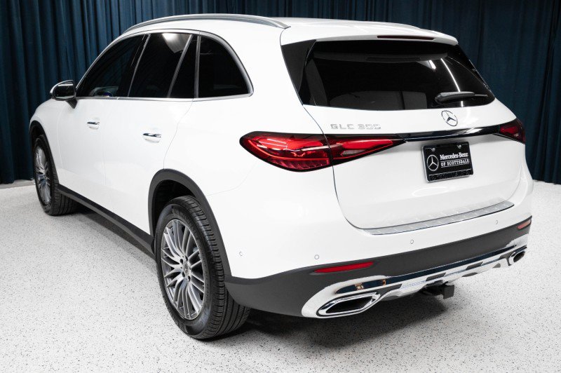 Certified 2026 Mercedes-Benz GLC 300 image 7