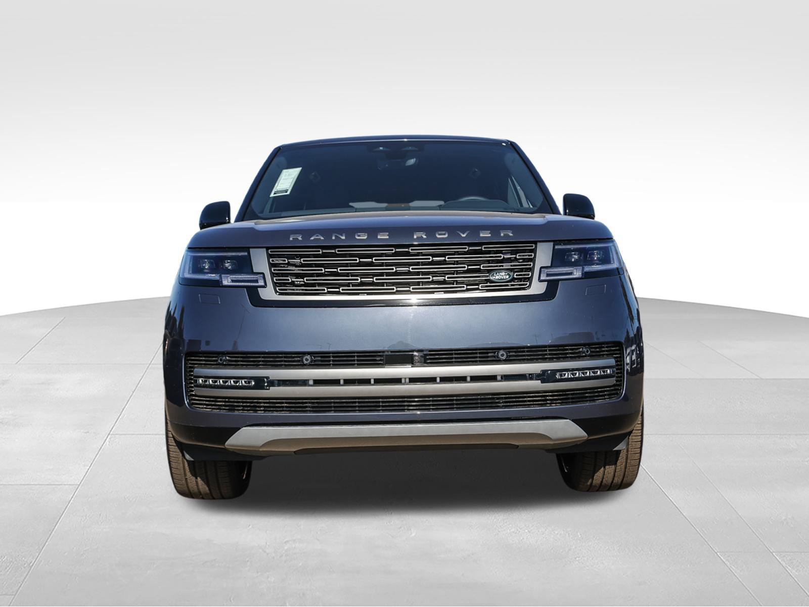New 2026 Land Rover Range Rover Long Wheelbase SE AWD/4WD image 2