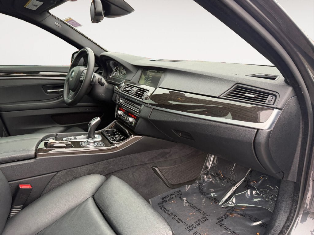Used 2012 BMW 550i Sedan RWD image 25