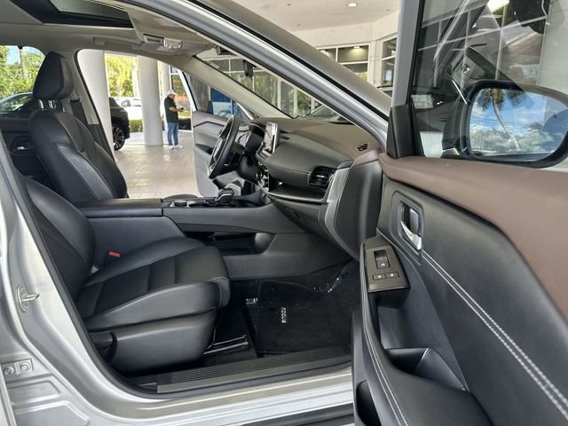 Used 2022 Nissan Rogue SV w/ SV Premium Package AWD/4WD image 27