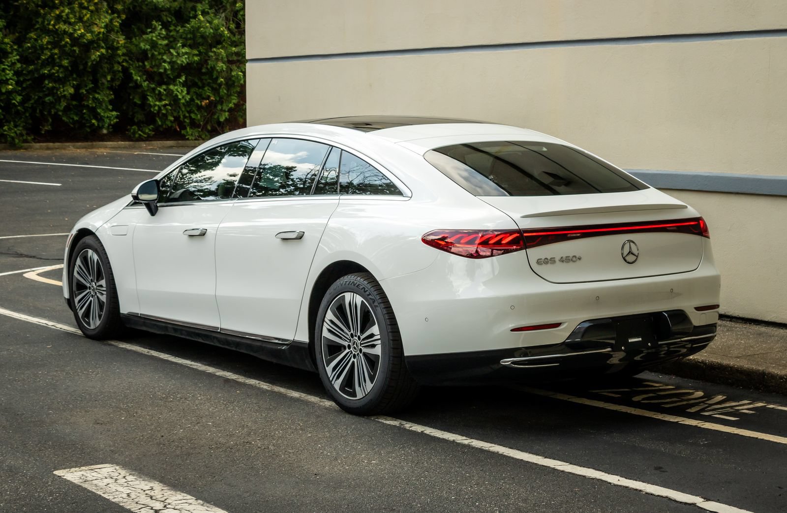 Used 2022 Mercedes-Benz EQS 450+ Sedan image 5