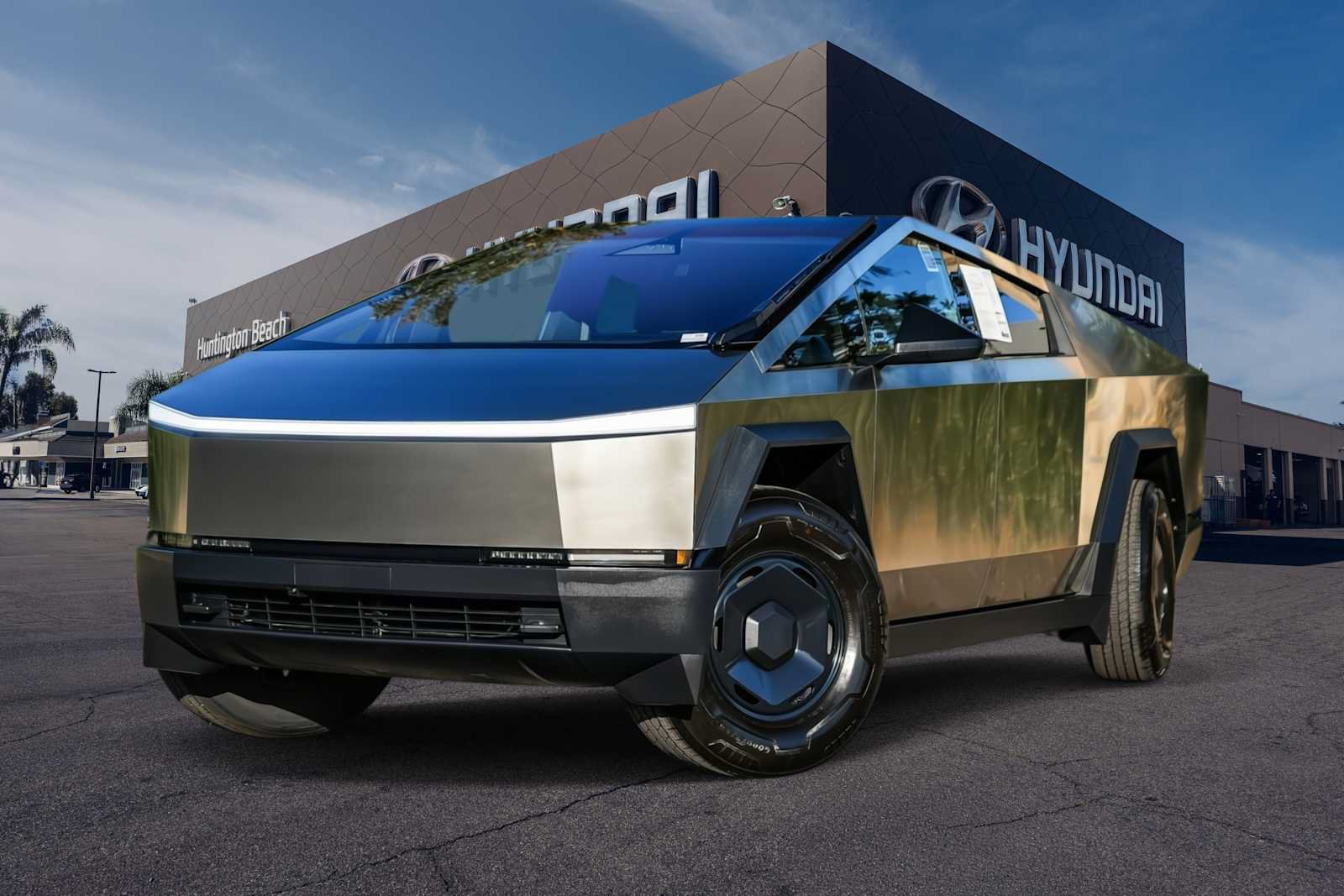 Used 2026 Tesla Cybertruck AWD Crew Cab image 1