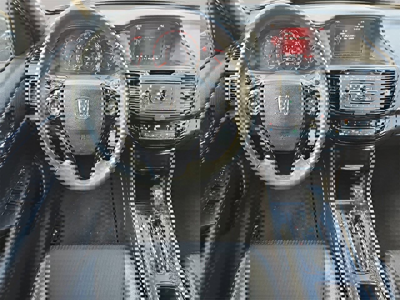 Used 2017 Honda Accord Sport image 15