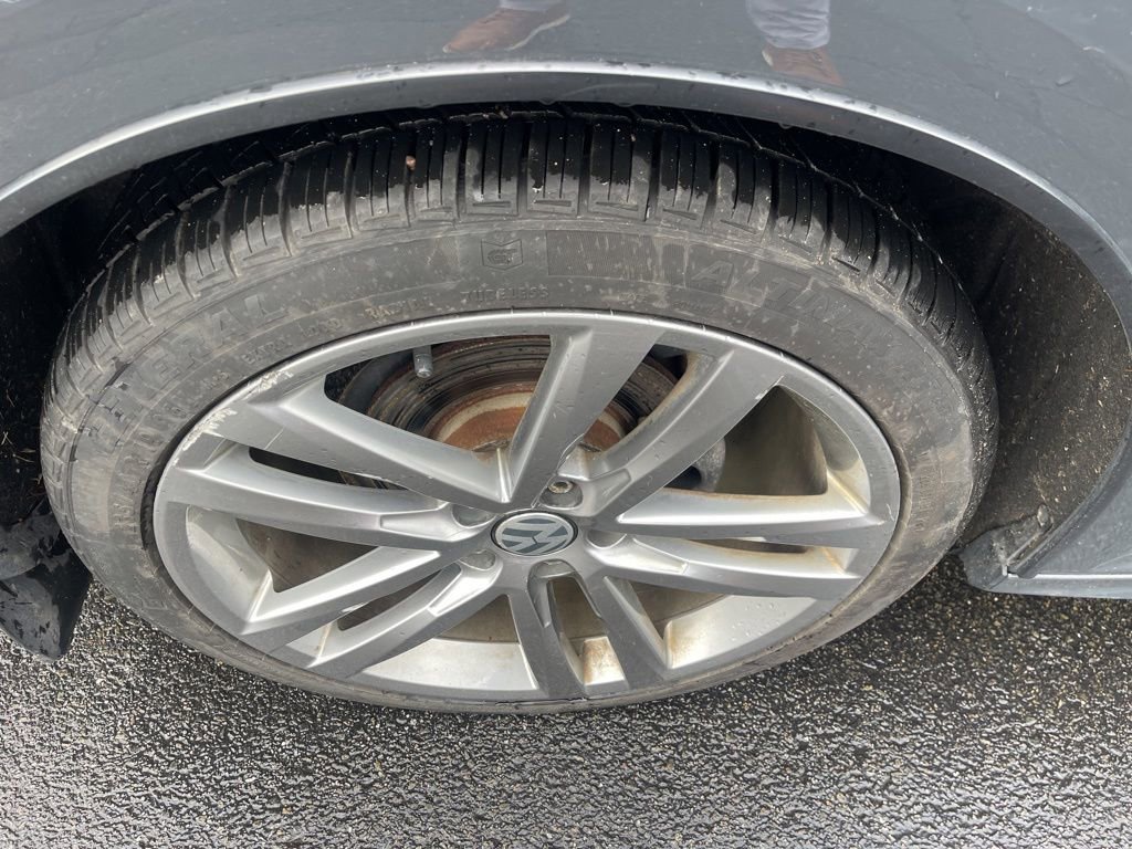 Used 2016 Volkswagen Passat 1.8T R-Line image 10