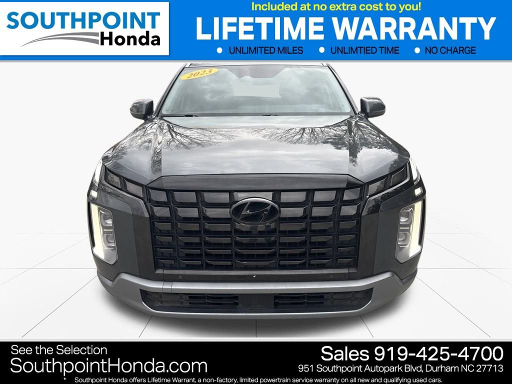 Used 2023 Hyundai Palisade Limited w/ Winter Package image 2