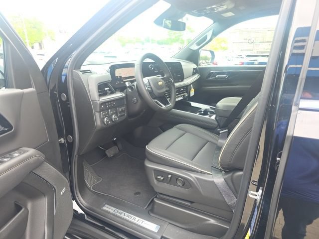 New 2026 Chevrolet Tahoe Premier w/ Sun And Tow Package AWD/4WD image 16