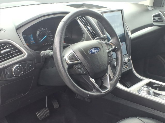 Used 2023 Ford Edge SEL AWD/4WD image 13
