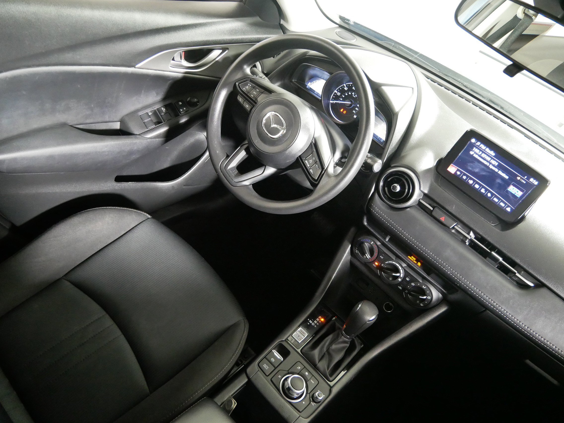 Used 2019 MAZDA CX-3 Sport image 9