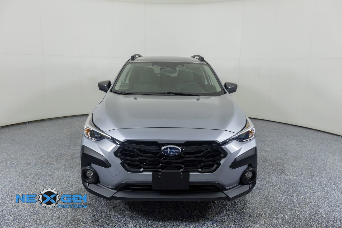 Used 2024 Subaru Crosstrek 2.0i Premium AWD/4WD image 2