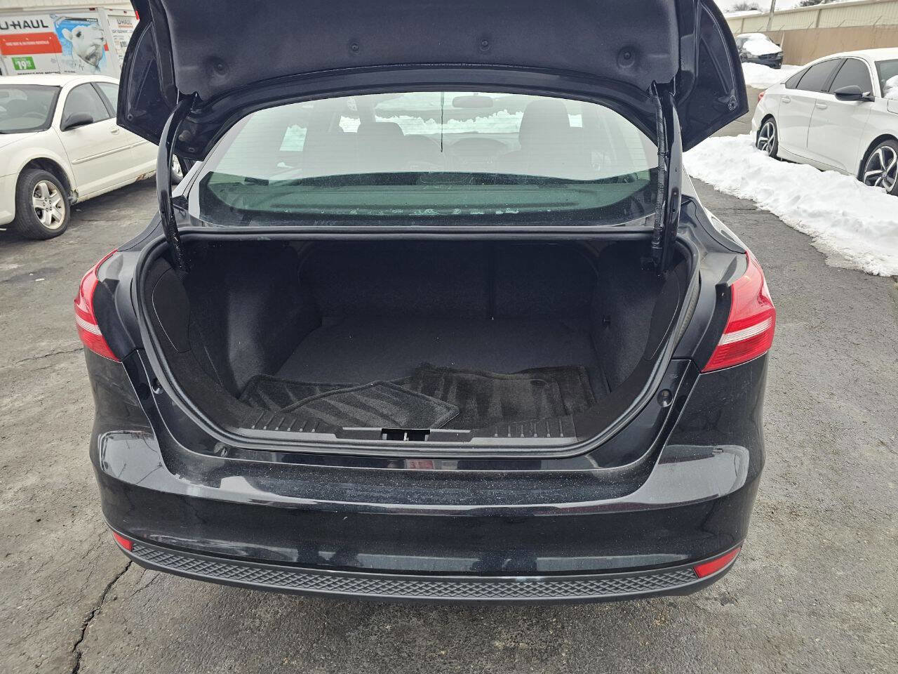 Used 2016 Ford Focus SE image 16