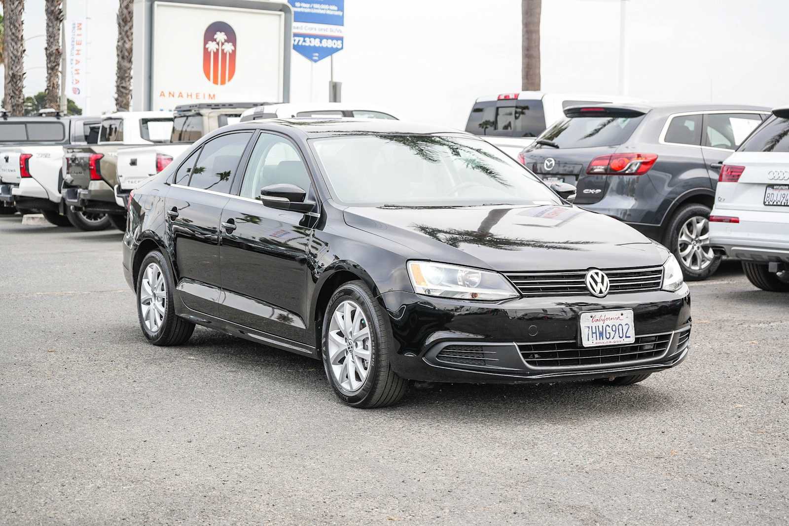 Used 2014 Volkswagen Jetta SE FWD image 3