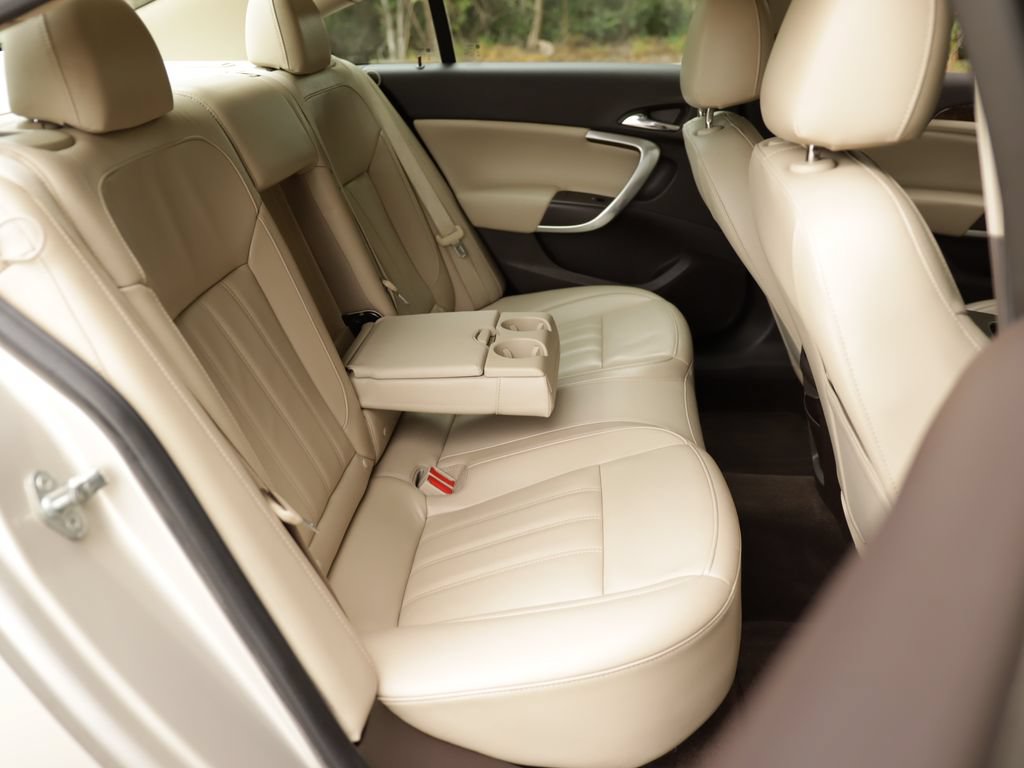 Used 2012 Buick Regal Leather FWD image 23