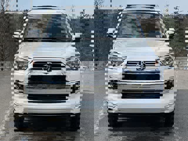 Used 2024 Toyota 4Runner Limited image 21