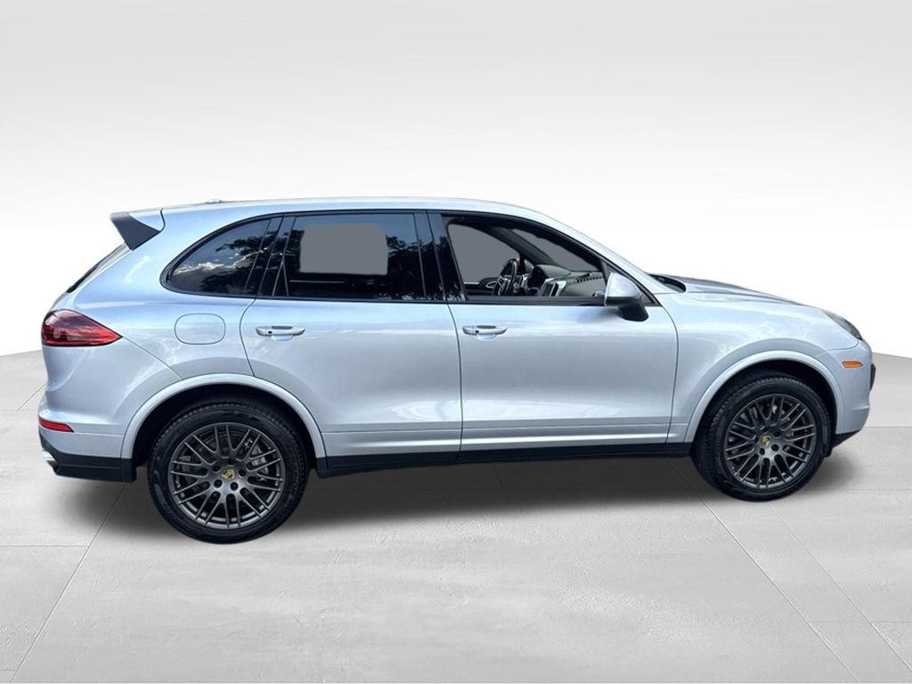 Used 2017 Porsche Cayenne Platinum Edition AWD/4WD image 8