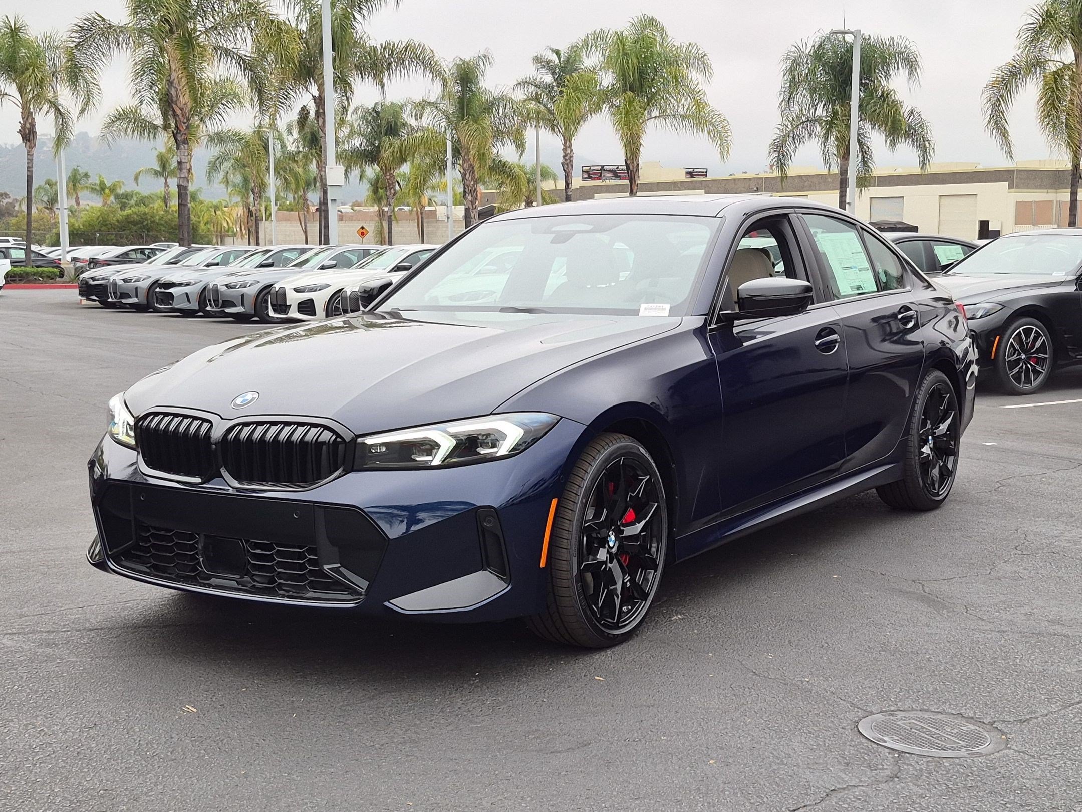 New 2026 BMW 330i Sedan w/ M Sport Package RWD image 5