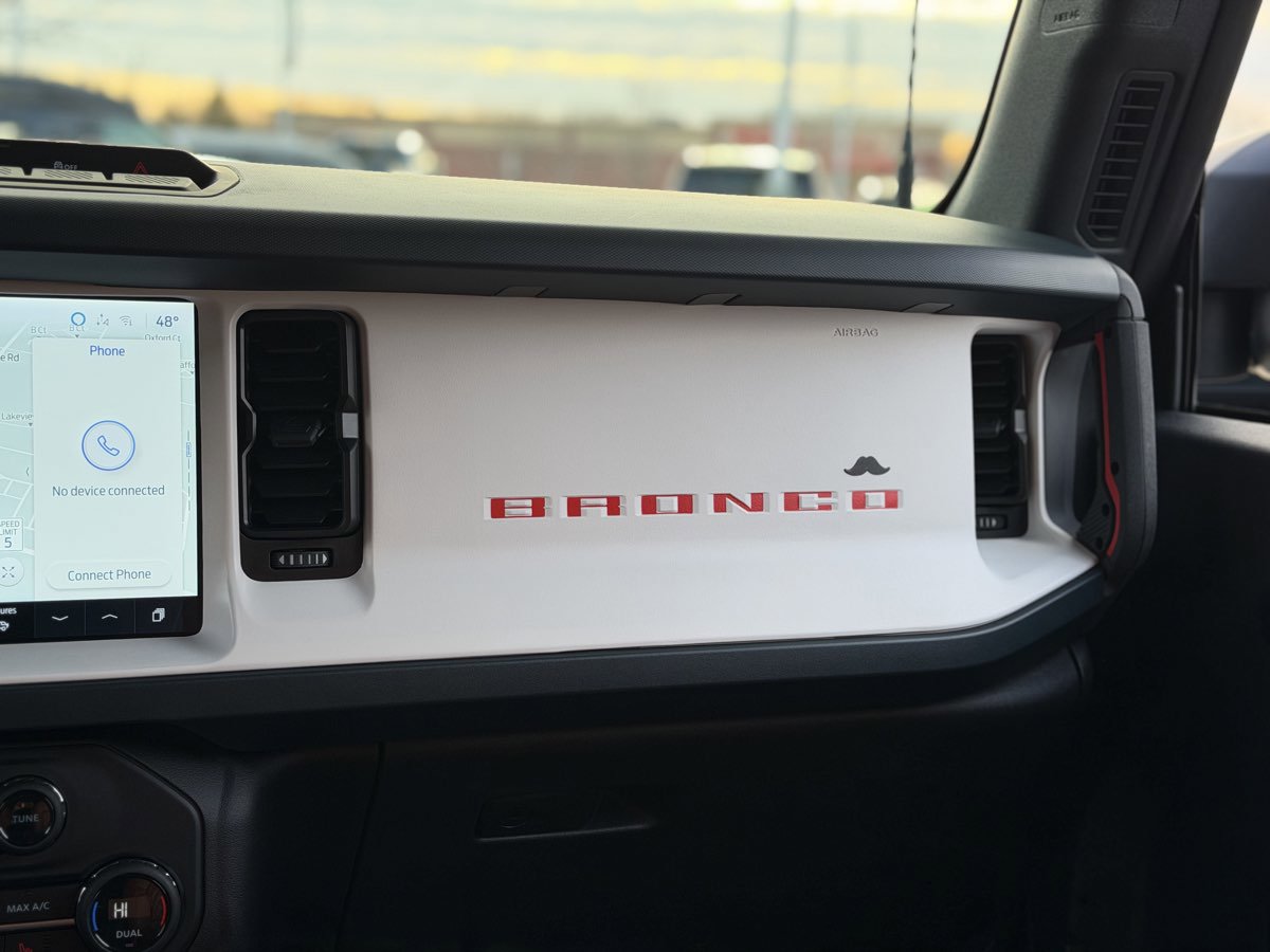 Used 2025 Ford Bronco Heritage Edition image 32