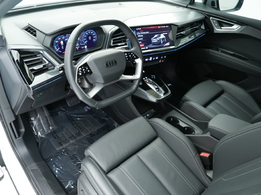 Used 2023 Audi Q4 e-tron Premium Plus w/ Premium Plus AWD/4WD image 4