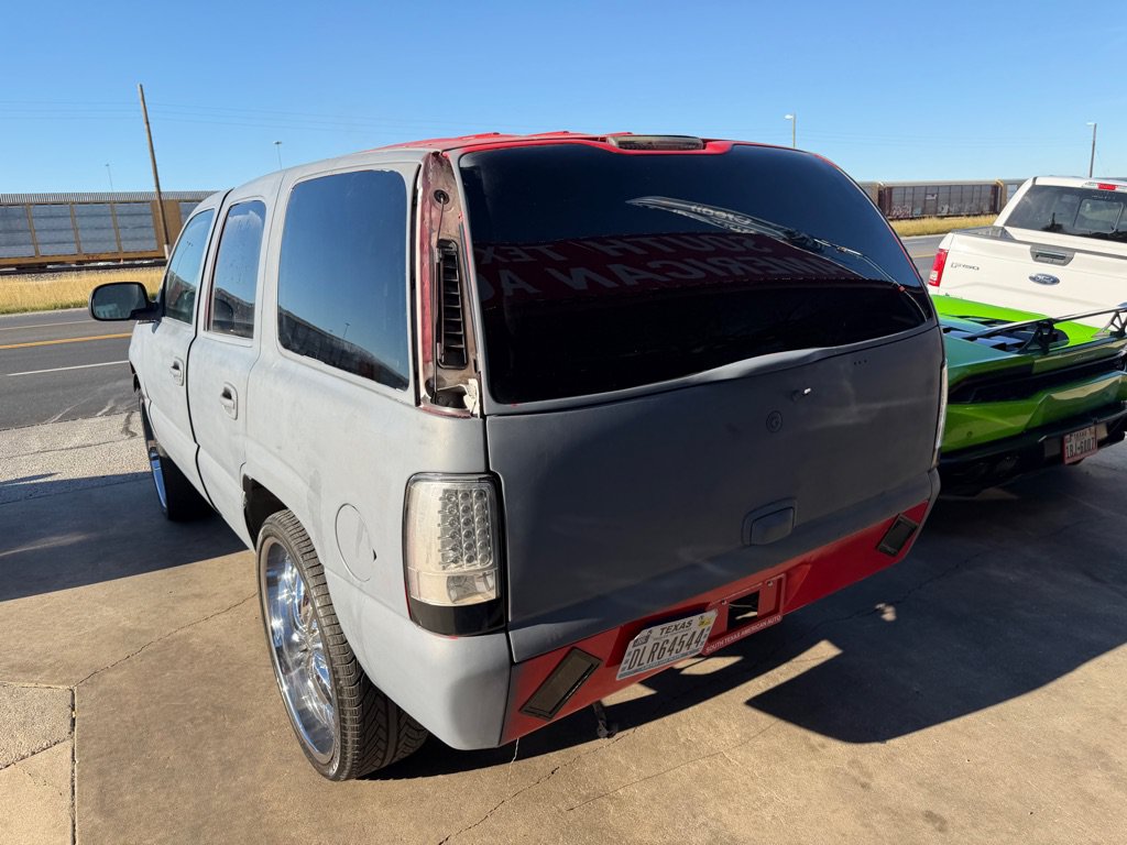 Used 2001 Chevrolet Tahoe LS w/ LS Preferred Equipment Group RWD image 4