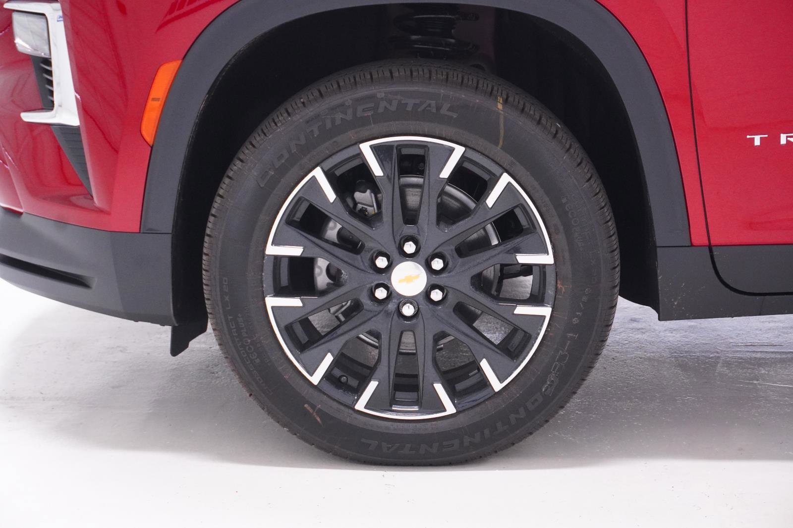 New 2026 Chevrolet Traverse LT w/ Sun and Wheel Package image 12