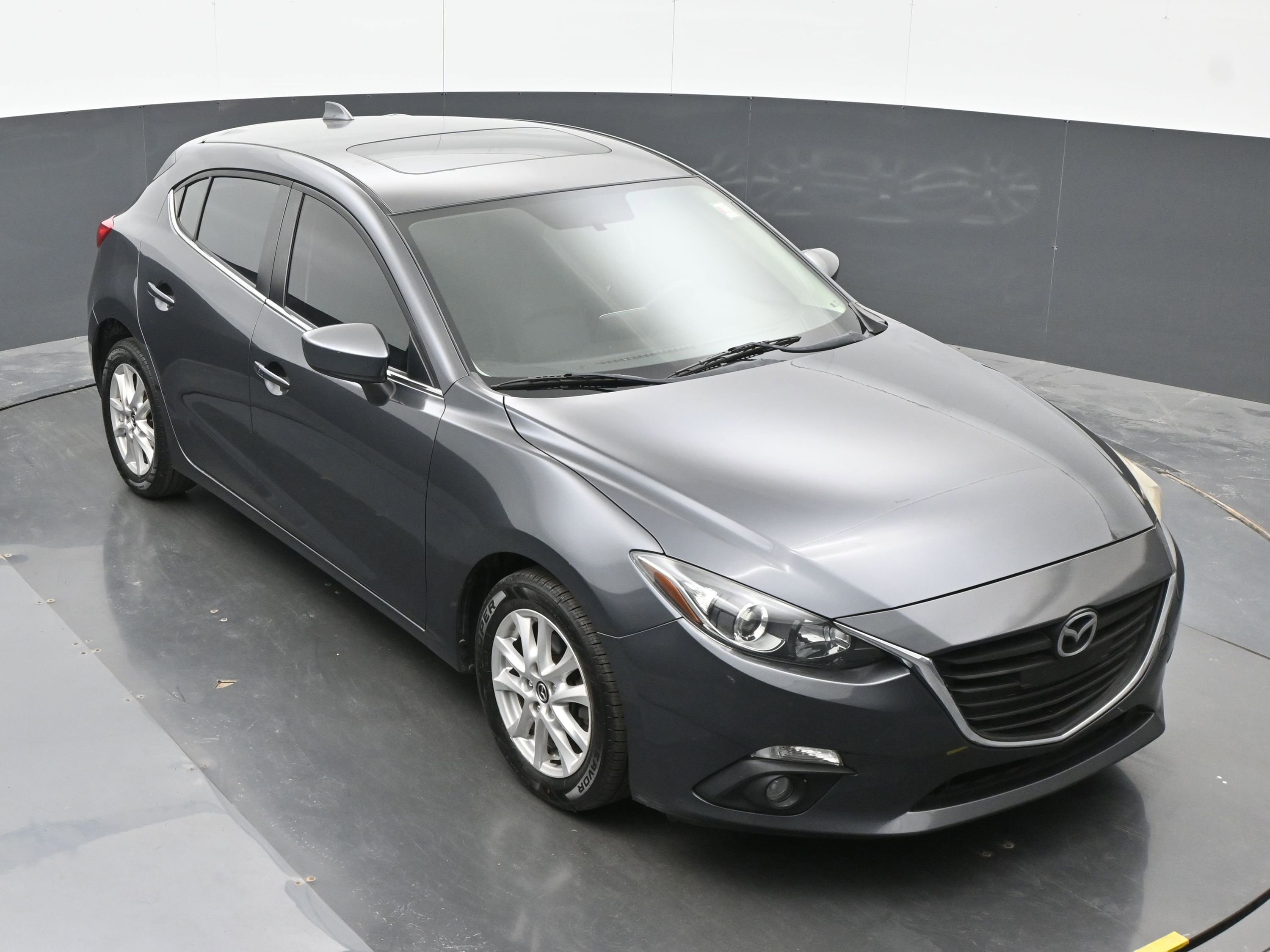 Used 2015 MAZDA MAZDA3 i Touring w/ Technology Package FWD image 33