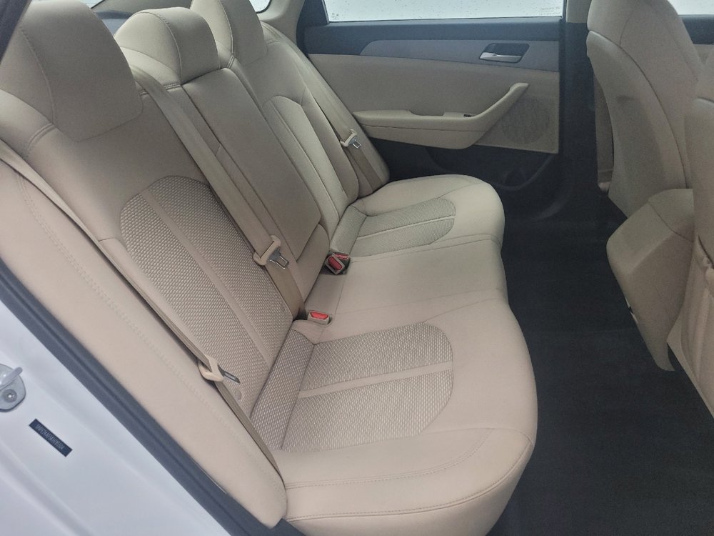 Used 2019 Hyundai Sonata SE image 19