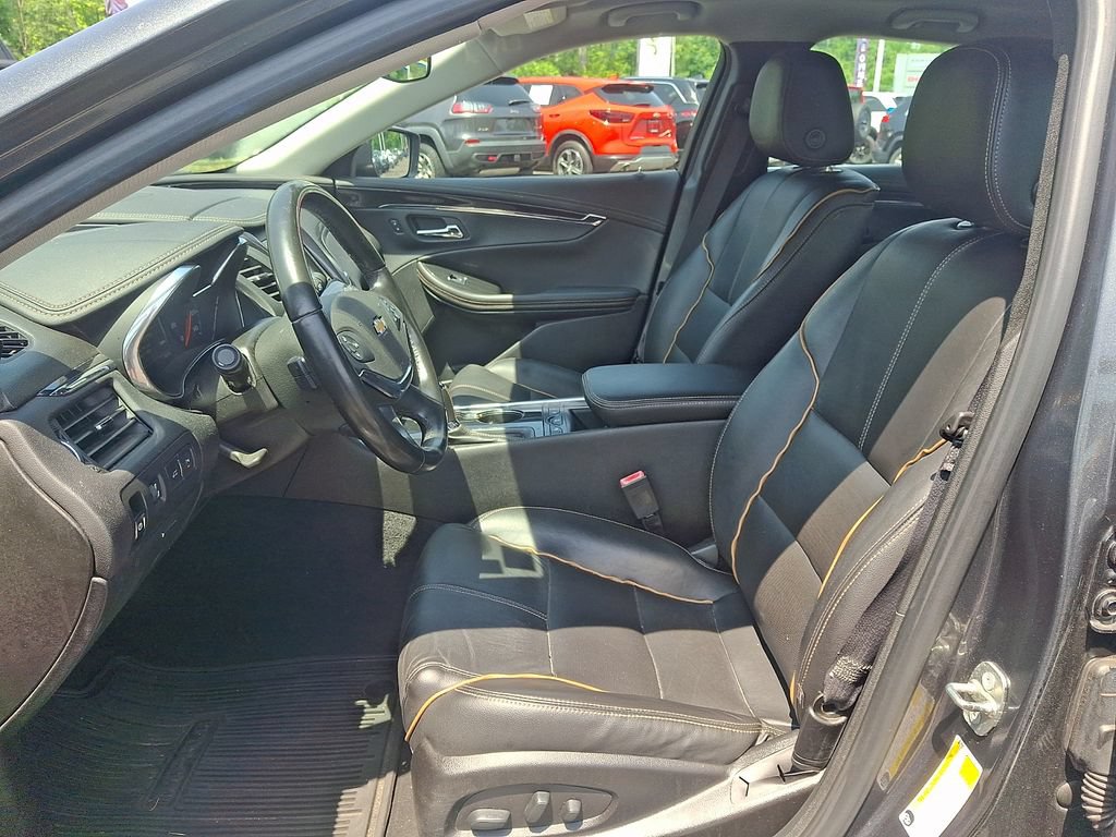 Used 2018 Chevrolet Impala Premier FWD image 14