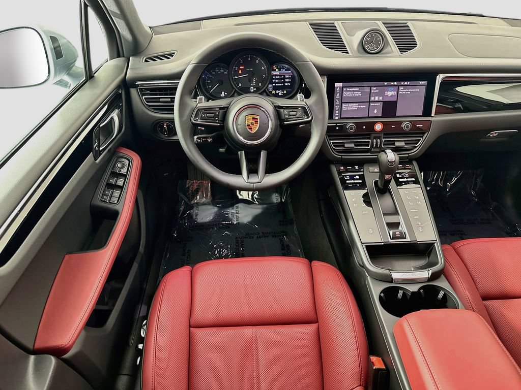 New 2026 Porsche Macan AWD/4WD image 25