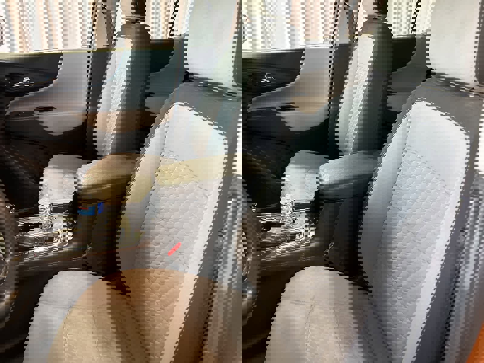 Used 2018 Chevrolet Equinox LS image 26