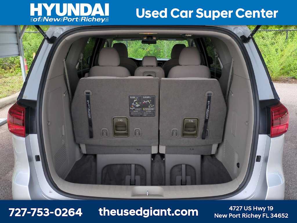 Used 2021 Kia Sedona LX FWD image 12