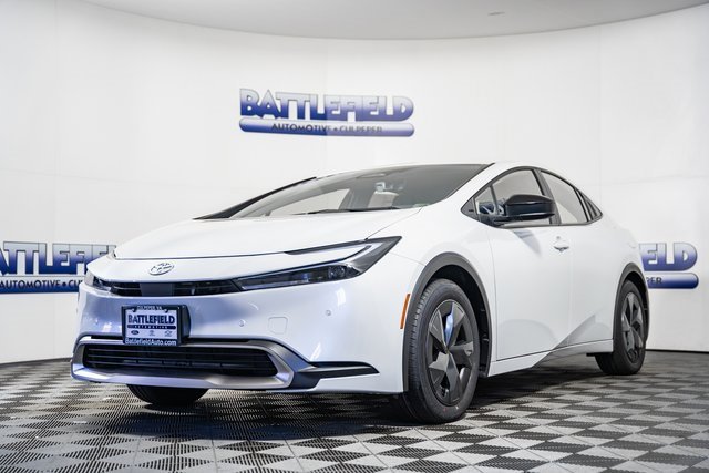 New 2026 Toyota Prius Plug-In Hybrid image 3