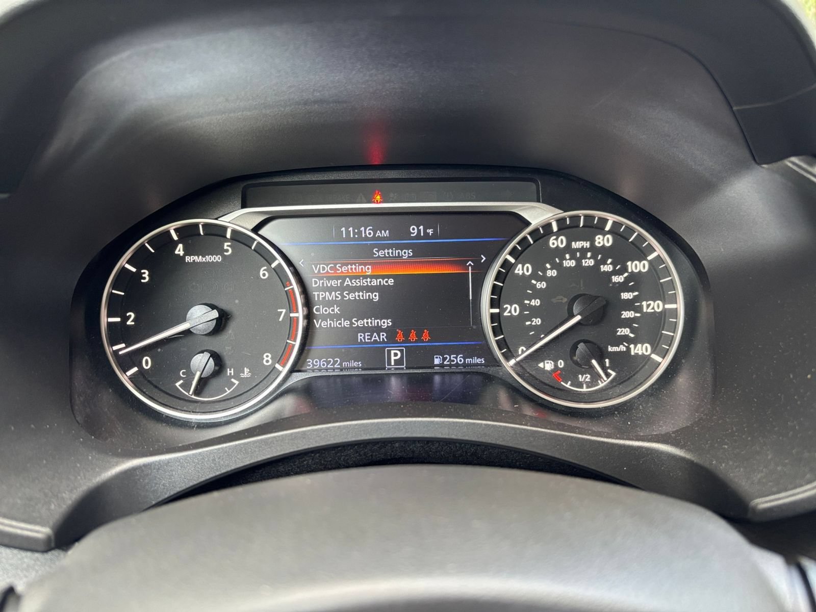 Used 2025 Nissan Altima 2.5 SV FWD image 35