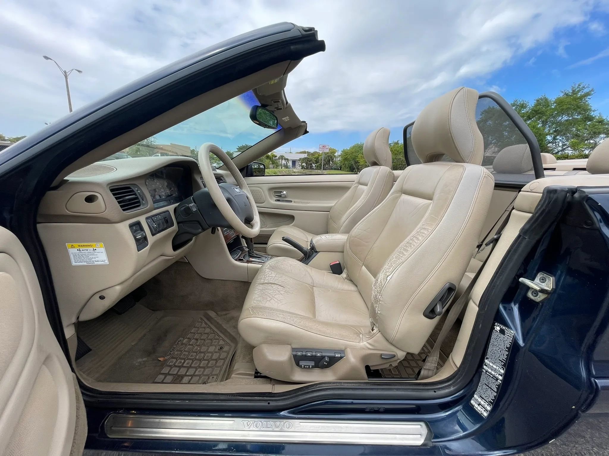 Used 2003 Volvo C70 LT image 35