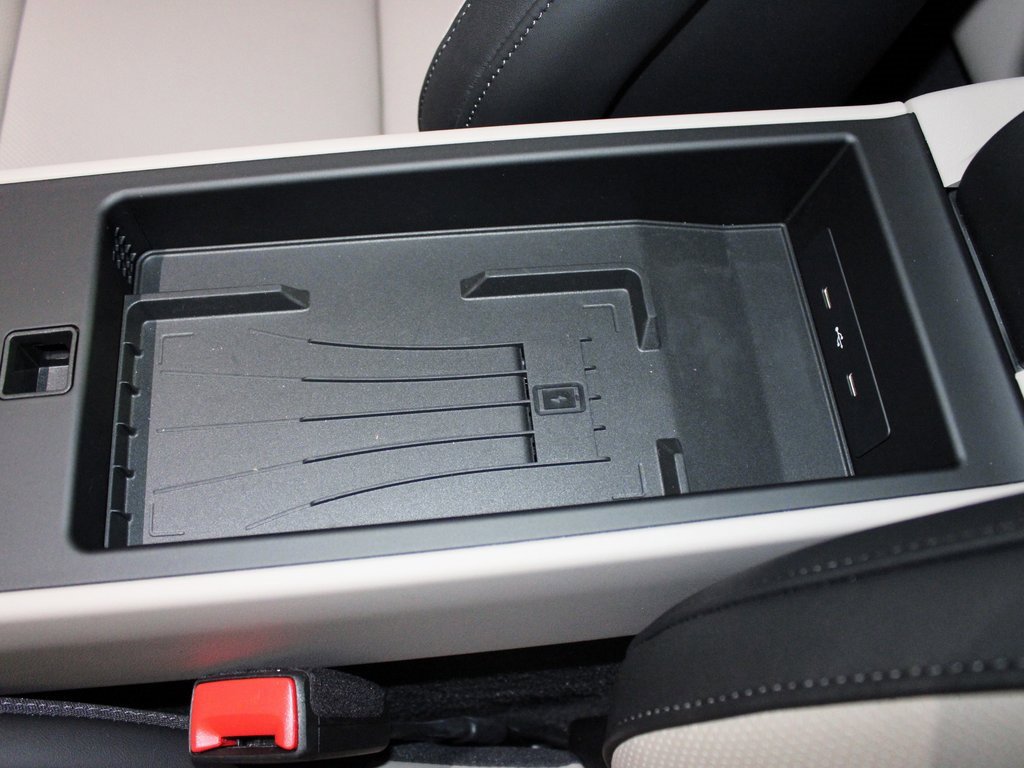 Used 2025 Porsche 911 Carrera 4 GTS image 34