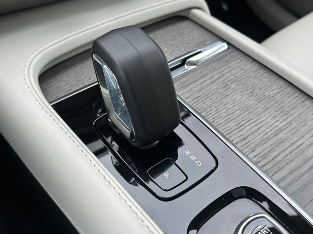 Certified 2023 Volvo XC90 B6 Plus AWD/4WD image 21