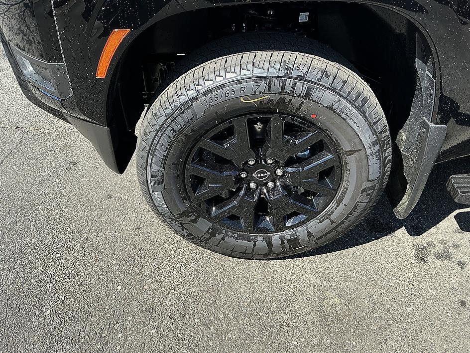 New 2026 Nissan Frontier SV image 7