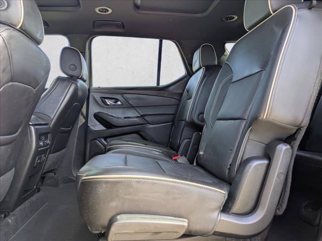 Used 2023 Chevrolet Traverse Premier w/ Redline Edition FWD image 18