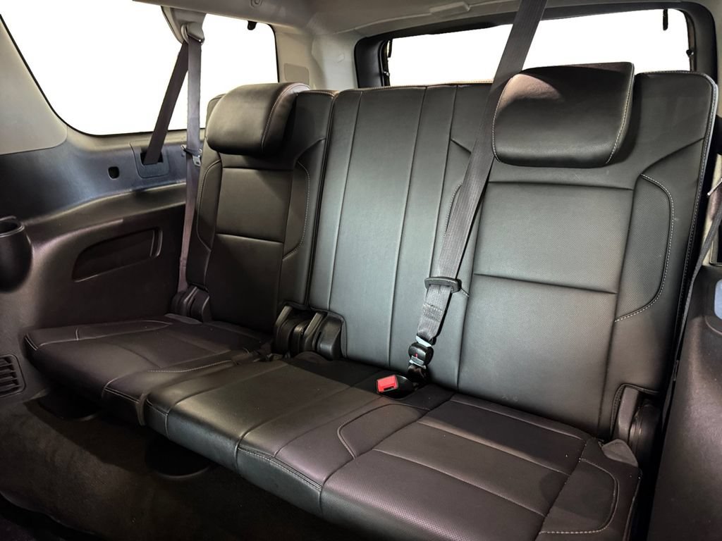 Used 2016 GMC Yukon XL SLT w/ Open Road Package AWD/4WD image 16