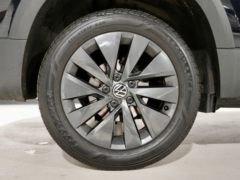 Used 2023 Volkswagen Taos S image 33
