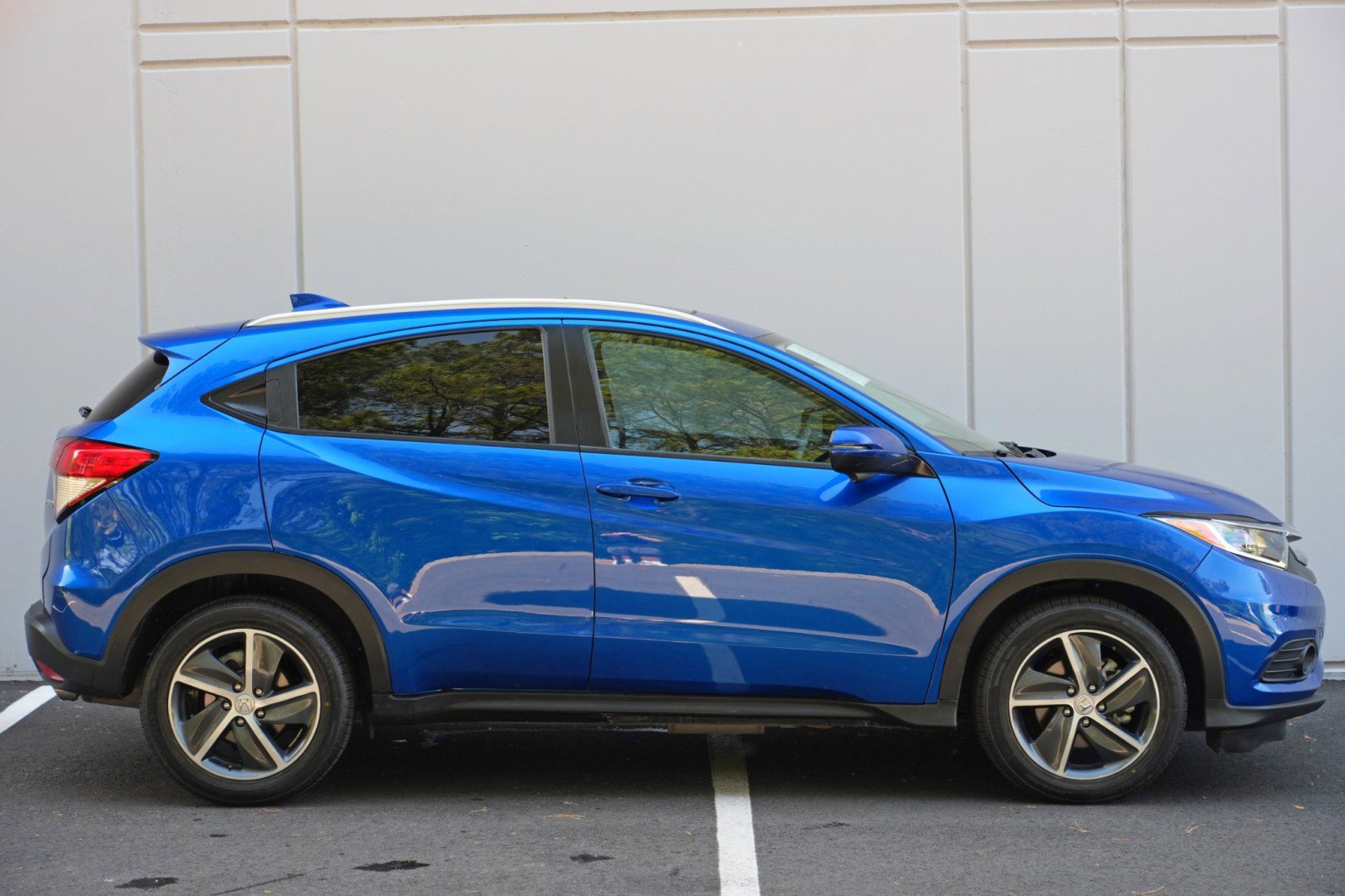 Used 2022 Honda HR-V EX image 47