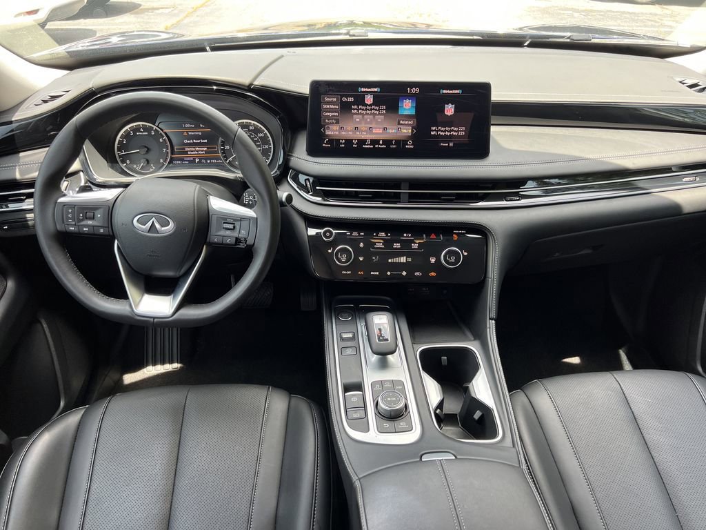 Used 2025 INFINITI QX60 Pure w/ Cargo Package FWD image 19