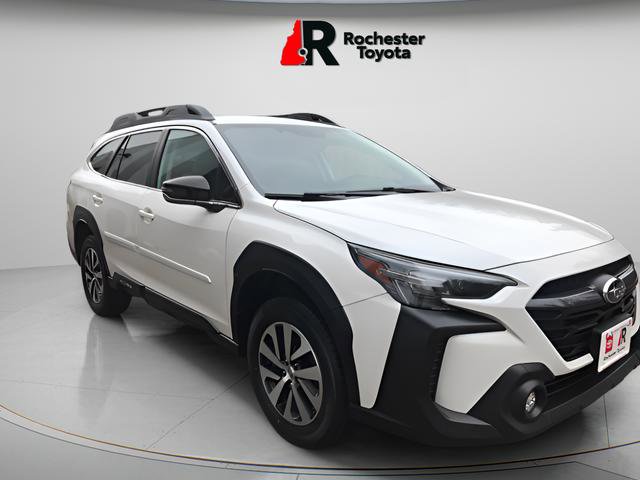 Used 2024 Subaru Outback Premium image 2